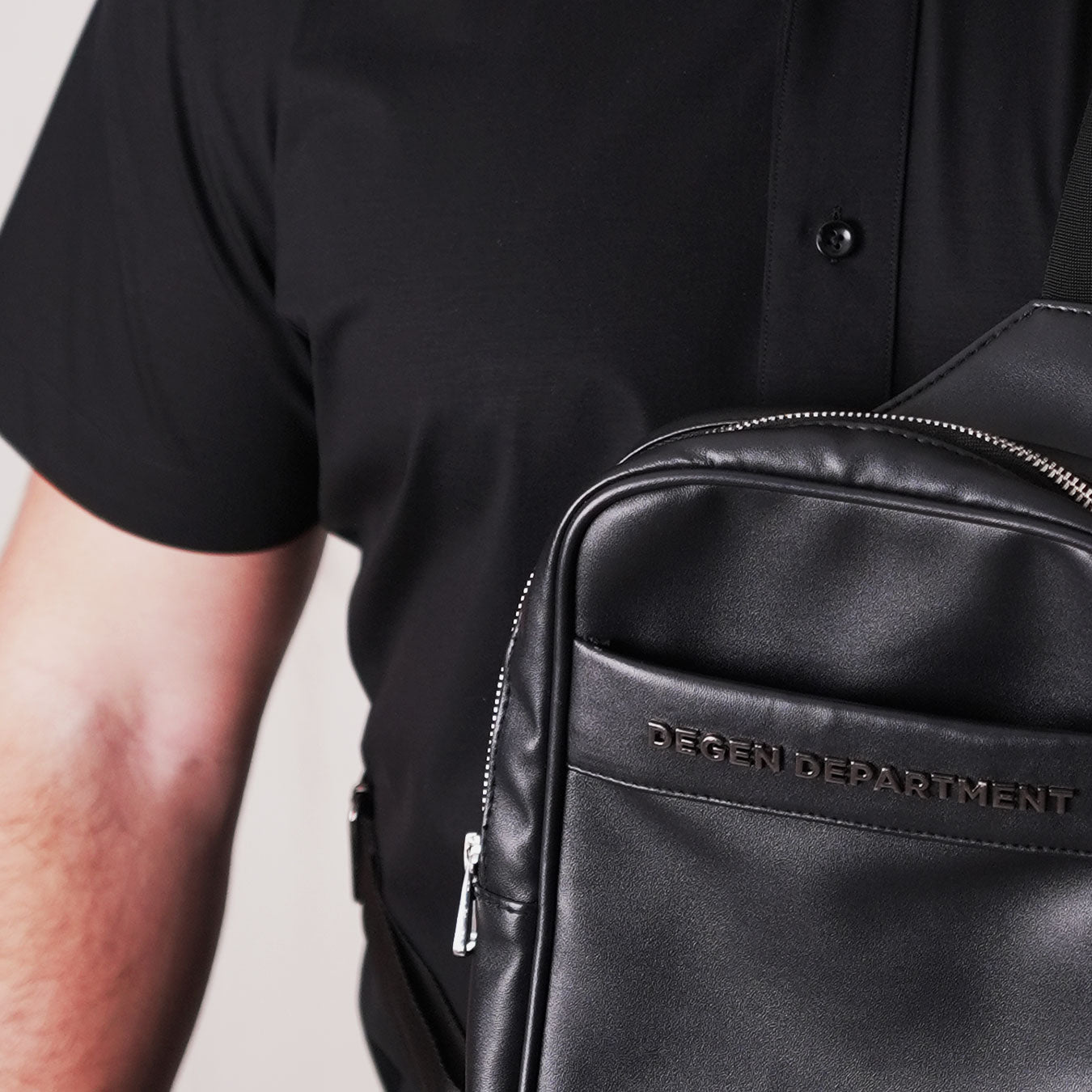 THE CASINO SATCHEL